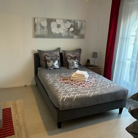 Cosy Proche Disneyland شقة *